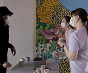 内外へ強いメッセージ